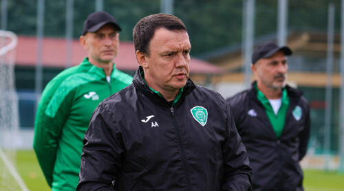 «Ахмат» уволил главного тренера после 3 туров РПЛ. Вскоре объявят о назначении Черчесова