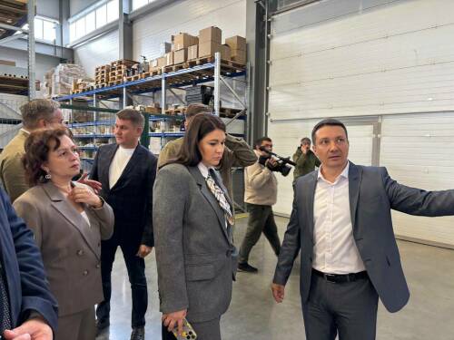 Производство трансформаторных подстанций показали Минуллиной в Высокой Горе