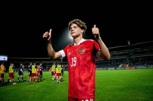 Президент «Урала» заблокировал трансфер Ильи Ишкова в «Рубин»