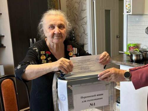 Блокадница Ленинграда проголосовала на выборах Раиса РТ в Лаишевском районе