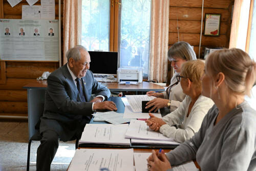 Минтимер Шаймиев принял участие в выборах Раиса Республики Татарстан