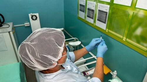 На избирательных участках Челнов жители могут привиться и пройти медосмотр