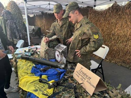 Организация «За победу! Казань» представила выставку на фестивале у «Чаши»