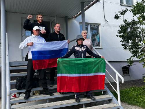 Почти 2,7 тыс. будущих контрактников получили сумки от волонтеров Нижнекамска