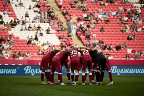 Никита Лобов и Жак Сиве дебютируют за «Рубин» в матче с «Оренбургом»