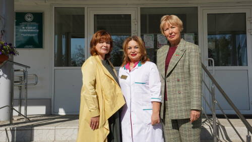 Партдесант «Единой России» проверил качество ремонта в поликлинике №18 Казани