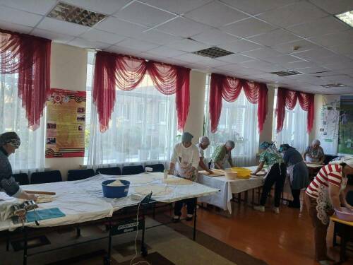 Женщины Актанышского района приготовили лапшу для бойцов СВО