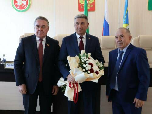 Ленар Зарипов единогласно избран главой Актанышского района