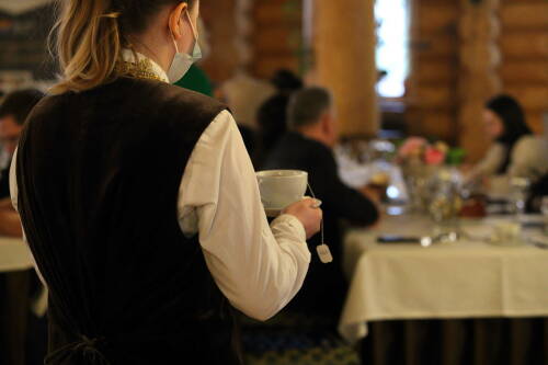 Адвокат Айвар объяснила, когда за хамство к официанту или продавцу грозит 2 года тюрьмы