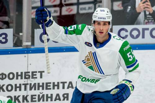 Александр Хмелевский перешел в «Ак Барс» из «Салавата Юлаева» в обмен на Калинюка