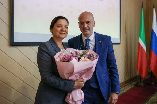 Гюзель Хабутдинова единогласно избрана главой Альметьевского района