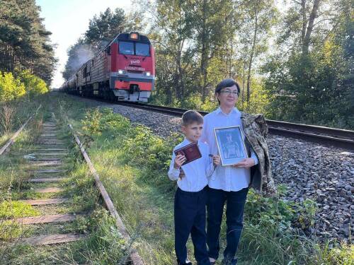 «Вернется – покажем фотографии»: участницы «Жены Героев» устроили необычную фотосессию