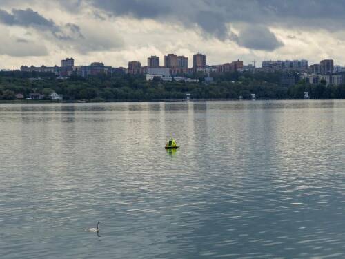 В Казани на озере Средний Кабан установили систему мониторинга качества воды
