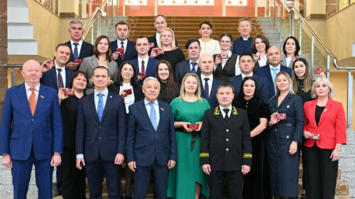 В Госсовете РТ прошла церемония вручения удостоверений мировым судьям