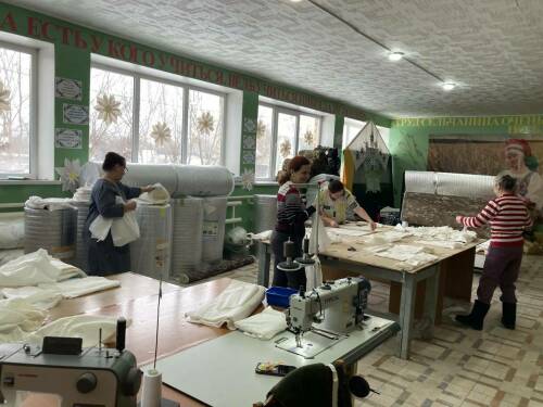 В Нижнекамском районе волонтеры сшили более 200 антитепловизионных одеял