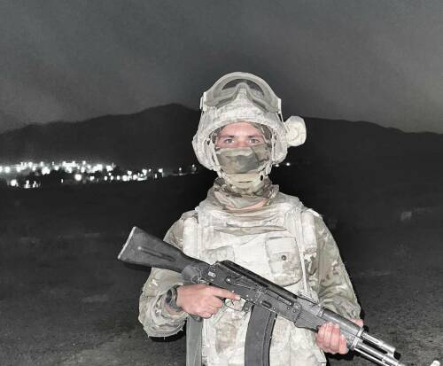 «Для меня это спасать тех, кто защищает»: история военного медика из Нурлата