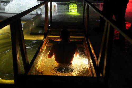 Врач о купании на Крещение: «Человек переохлаждается не в воде, а выйдя из нее»