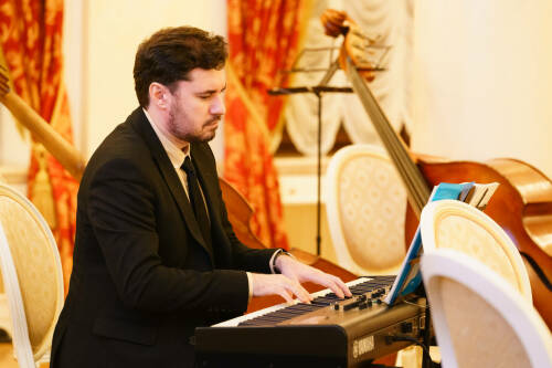 У композитора Эльмира Низамова вышел альбом симфонической музыки на фирме «Мелодия»