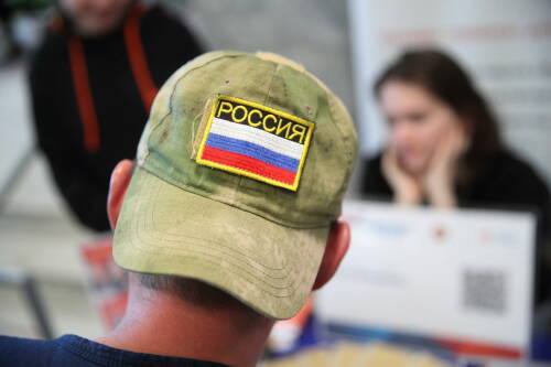 Центр занятости населения в прошлом году помог трудоустроить в Казани 22 экс-бойца