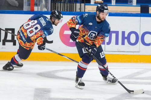 Сила «Востока»: почему зрители КХЛ наблюдают борьбу за плей-офф лишь в одной конференции