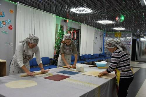 В Бавлинском районе волонтеры готовят домашние продукты для участников СВО