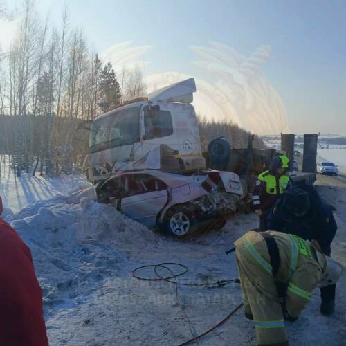 КIА вылетела на встречку на трассе в РТ и въехала в «КамАЗ», три человека погибли