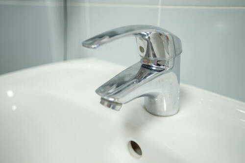 В ряде домов Казани отключили воду в связи с аварией на водопроводе 1983 года постройки