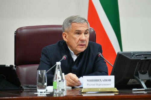 Минниханов потребовал усилить профилактику преступлений среди несовершеннолетних