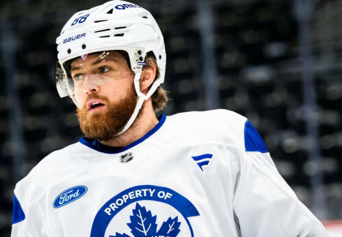 За неприличный жест НХЛ может наказать форварда «Торонто»