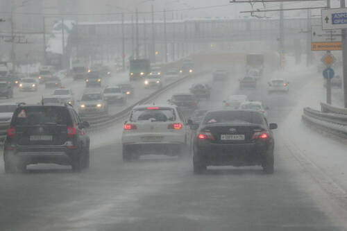 Работа двигателя на холостых оборотах быстрее его изнашивает – автоэксперт Попов