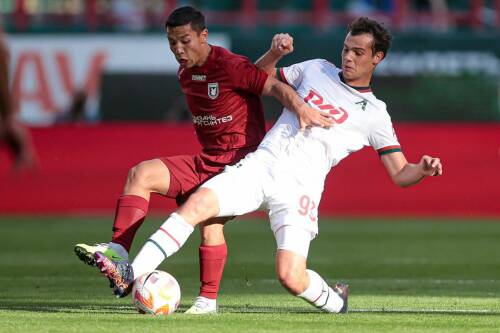 Полузащитник Умарали Рахмоналиев перешел из «Рубина» в «Сабах»