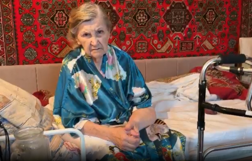 Хоть бы извинились: 92-летняя женщина ищет справедливости после наезда самоката