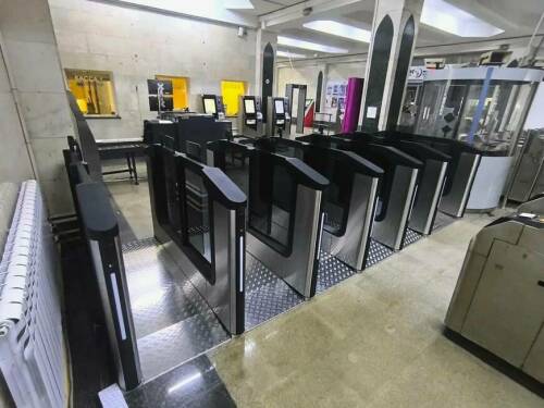 В Казани на станции метро «Площадь Тукая» устанавливают умные турникеты