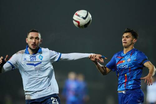 Товарищеский матч между КАМАЗом и «Крыльями Советов» был прерван из-за драки