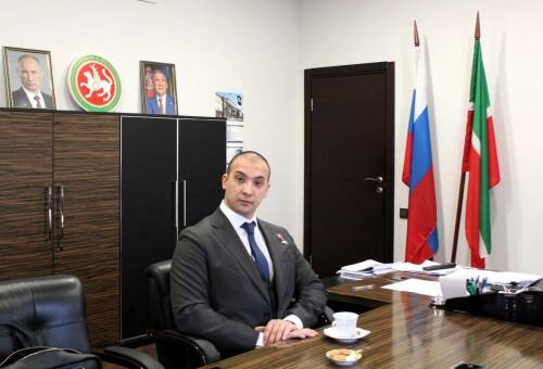 Герой России Расим Баксиков прошел стажировку в Министерстве финансов РТ
