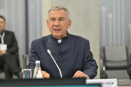 Минниханов: Подготовку ученых и инженеров следует начинать со школьной скамьи