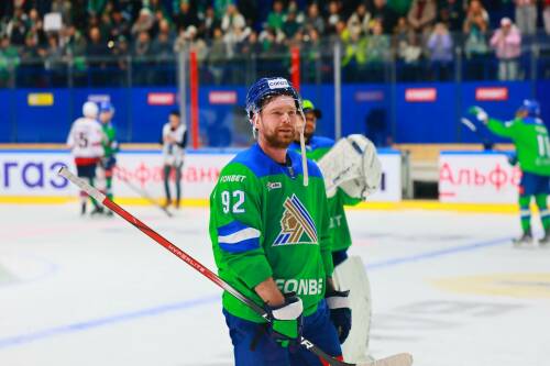 Евгений Кузнецов сыграет в тройке с Жаровским и Сучковым против «Металлурга»