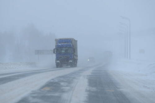 Из-за непогоды на участках федеральных трасс РТ ограничат движение автобусов и грузовиков