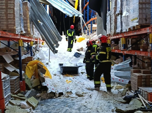 В Зеленодольске завершили поисковые работы на месте обрушения кровли склада