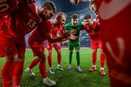 «Мы определенно должны снять запрет с России». ФИФА анонсировал возвращение россиян