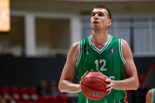 УНИКС разгромил «Автодор» в матче Единой лиги в Саратове