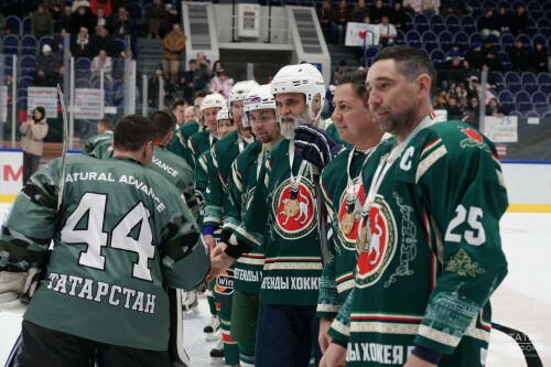 В Казани завершился благотворительный хоккейный гала-матч &laquo;Герои Татарстана&raquo; с участием ветеранов РТ, участников СВО и боевых действий