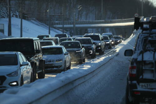 В России число автомобилей старше десяти лет достигло двух третей