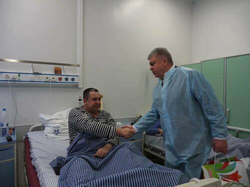 «Каждая ситуация уникальна»: мэр Челнов призвал доводить обращения ветеранов СВО до конца