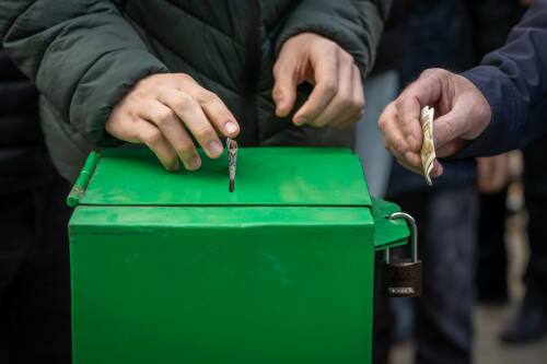 Фитр-садака в 2026 году: объем милостыни и можно ли выплачивать деньгами