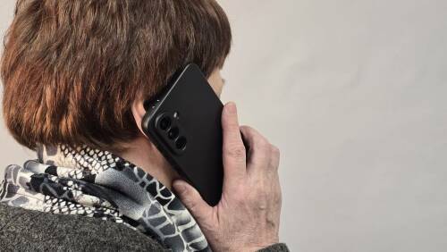 Депутаты Госдумы предложили обязать компании маркировать звонки от голосовых роботов