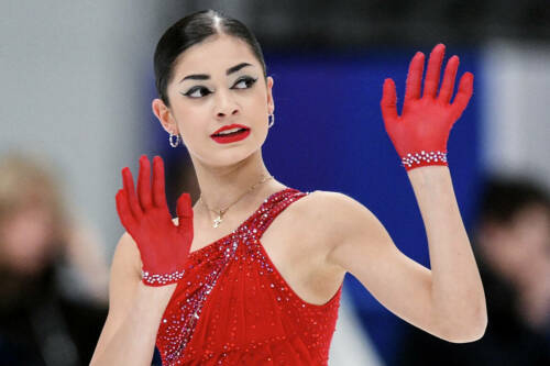 Зимние Олимпийские игры стартуют через три дня. Церемония открытия пройдет в Милане на стадионе «Сан-Сиро» – правда, без участия российских спортсменов. Всего в нейтральном статусе на Играх выступят 13 россиян. Какие шансы у наших атлетов и кто представит Татарстан в Италии – в материале «ТИ-Спорта».