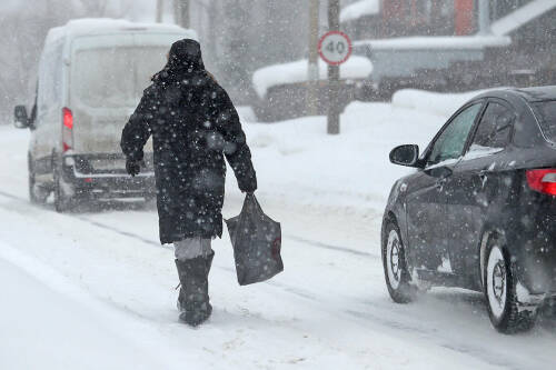 После рекордного снегопада Татарстан готовится к аномальному похолоданию. Впрочем, морозная передышка будет недолгой – уже в субботу синоптики прогнозируют новую волну сильных осадков. Какой будет погода в ближайшую декаду и весь февраль, «Татар-информу» рассказали специалисты.