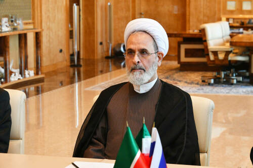 Врио Верховного лидера Ирана назначен аятолла Алиреза Арафи