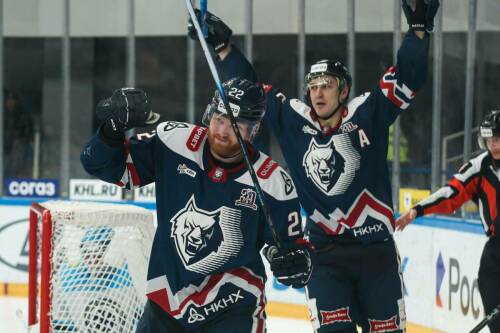 «Нефтехимик» и «Трактор» сразятся за шестую строчку в Восточной конференции КХЛ